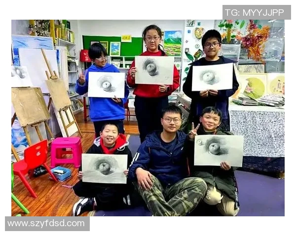 足球明星的绘画技巧与创作灵感分享,带你走进艺术与运动的完美结合